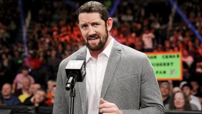 Wade Barrett regresa a WWE como comentarista