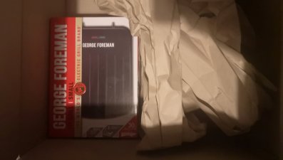 Amazon compensará a clientes que recibieron arroz, comida de gato y hasta parrillas en vez de la PS5