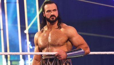 El campeón de la WWE da positivo por COVID-19