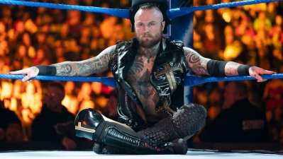 La reacción de Aleister Black tras ser despedido de WWE