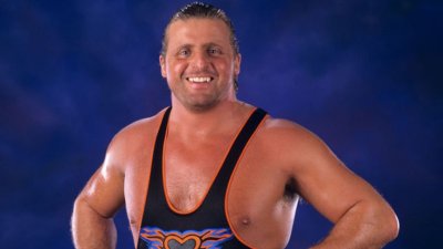 La AEW rendirá homenaje a Owen Hart con torneo anual