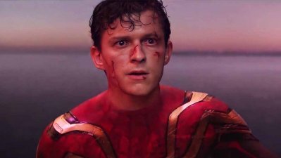 Tom Holland comparó "Spider-Man: No Way Home" con una película de "Avengers"