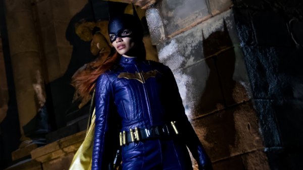 Leslie Grace es "Batgirl" es la primera foto oficial de la película