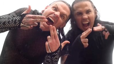 Jeff Hardy llevó toda su locura a All Elite Wrestling