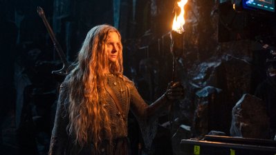 La "Galadriel" de la serie de "El Señor de los Anillos" aún tiene "mucho que aprender"