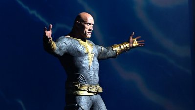 La electrizante entrada de La Roca como "Black Adam" en Comic-Con 2022