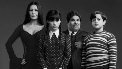 La famila Addams se presenta en la serie "Wednesday" de Netflix