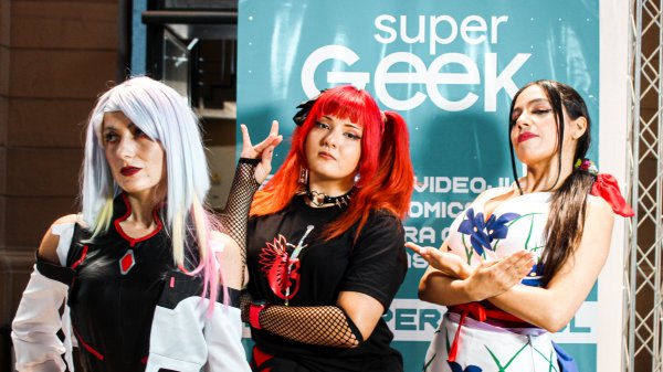 Los cosplayers se roban las miradas en Anime Expo Santiago