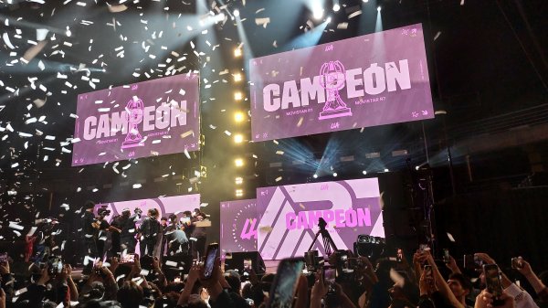 LLA en Chile: ¡R7 es el campeón del Apertura!
