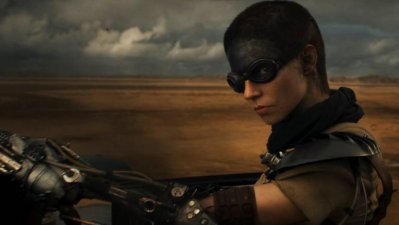 Furiosa lucha contra el mundo en el retorno de la saga Mad Max