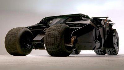 El Tumbler de Batman puede ser tuyo... por tres millones de dólares