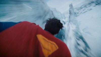 Superman emprende el vuelo en su regreso a los cines