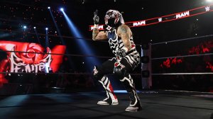 Con "Cero Miedo": Así fue el debut de Penta en WWE